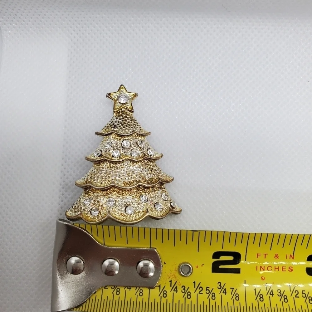 White and Gold Color CHRISTMAS TREE PIN BROOCH